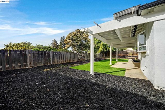 186 Mt Wilson Way, Clayton, CA 94517