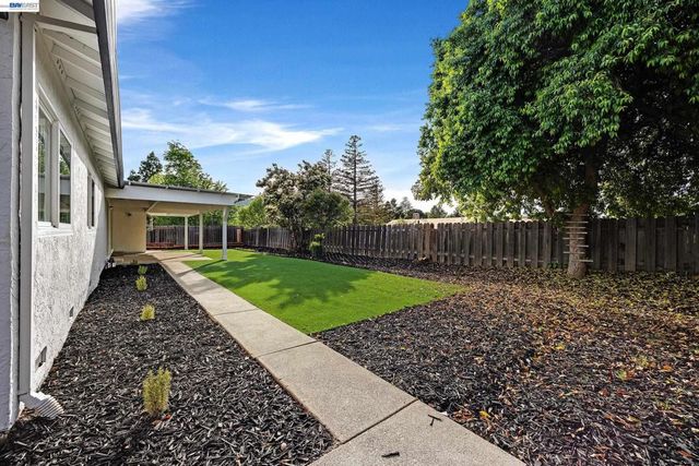 186 Mt Wilson Way, Clayton, CA 94517