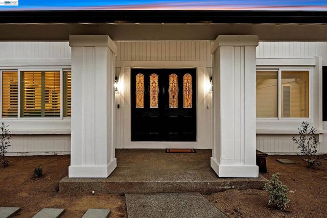 186 Mt Wilson Way, Clayton, CA 94517