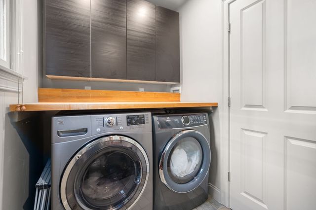 75 Seaverns Ave, Boston, MA 02130