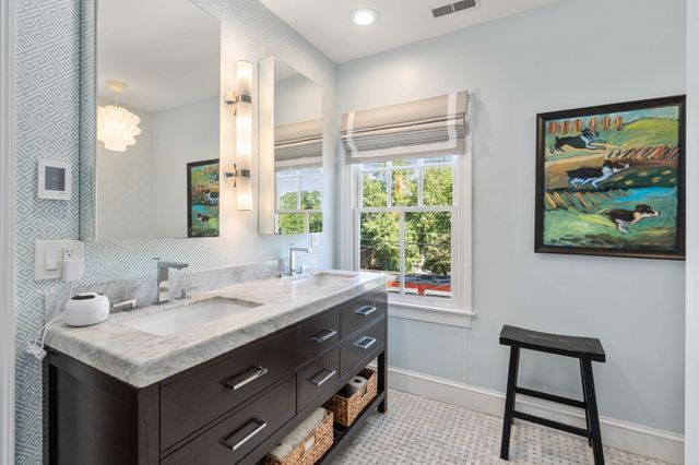 75 Seaverns Ave, Boston, MA 02130