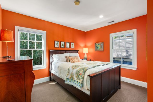 75 Seaverns Ave, Boston, MA 02130