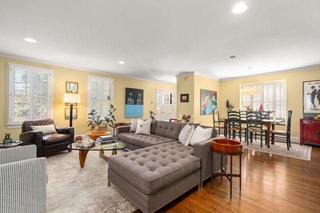 75 Seaverns Ave, Boston, MA 02130