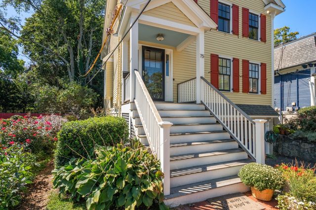 75 Seaverns Ave, Boston, MA 02130