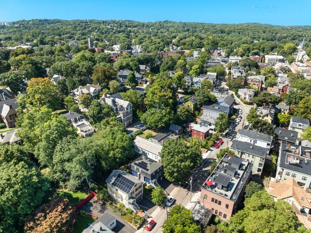 75 Seaverns Ave, Boston, MA 02130