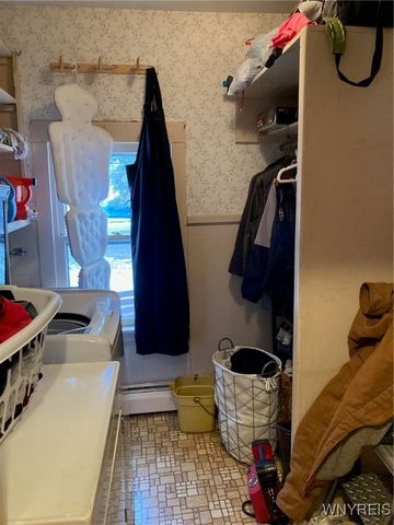 5831 Shawnee Road, Cambria, NY 14132