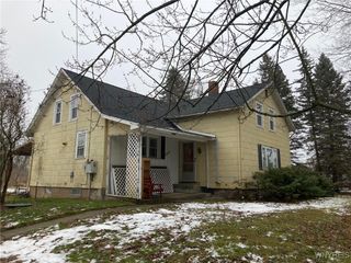 5831 Shawnee Road, Cambria, NY 14132