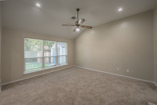 829 Brentwood Drive, Grand Prairie, TX 75052