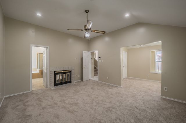 829 Brentwood Drive, Grand Prairie, TX 75052