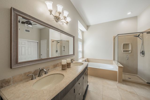829 Brentwood Drive, Grand Prairie, TX 75052