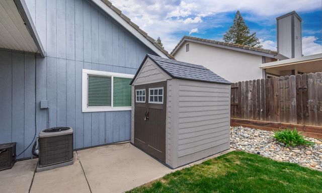 4448 Garbo Way, Antelope, CA 95843