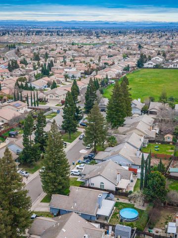 4448 Garbo Way, Antelope, CA 95843