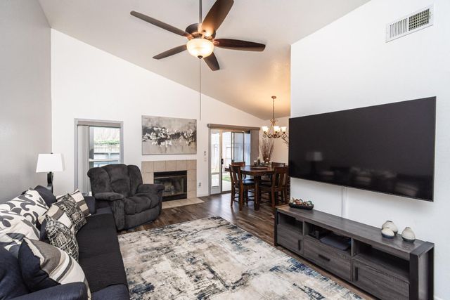 4448 Garbo Way, Antelope, CA 95843