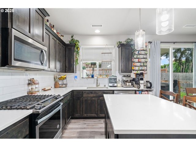 8610 Ne 70TH Cir, Vancouver, WA 98662