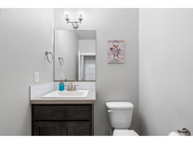 8610 Ne 70TH Cir, Vancouver, WA 98662