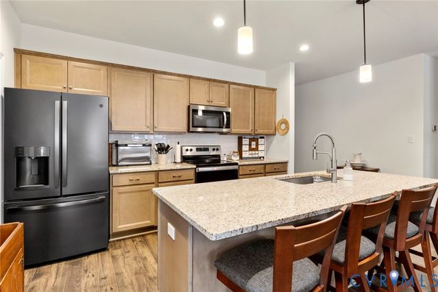 12900 Craftsbury Ct, Midlothian, VA 23112