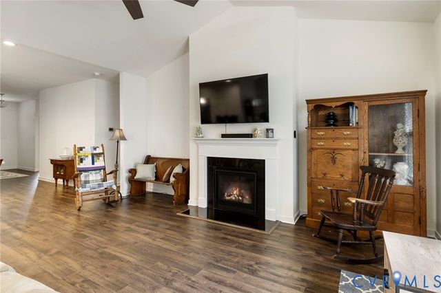 12900 Craftsbury Ct, Midlothian, VA 23112