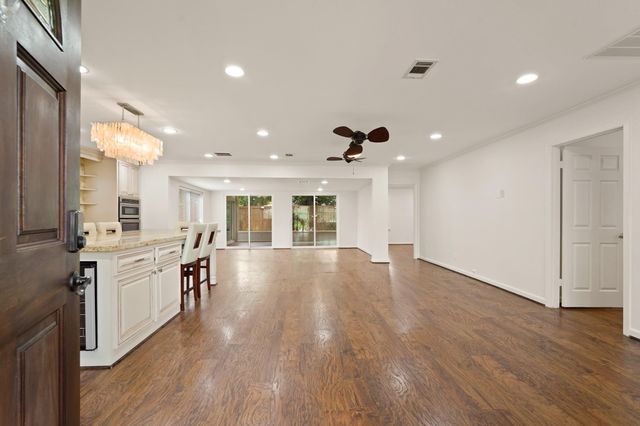 4526 Benning Drive, Houston, TX 77035