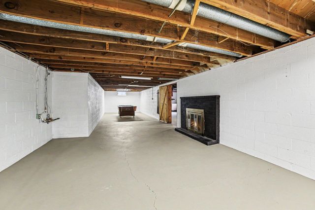 5205 Faircrest Lane, Saginaw, MI 48638