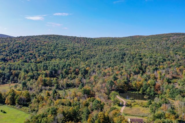 25 Nobletown Road, Hillsdale, NY 12529