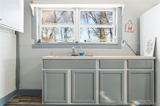 7945 S Saluda Paynesville Road, Hanover, IN 47243