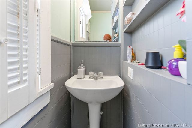 7945 S Saluda Paynesville Road, Hanover, IN 47243