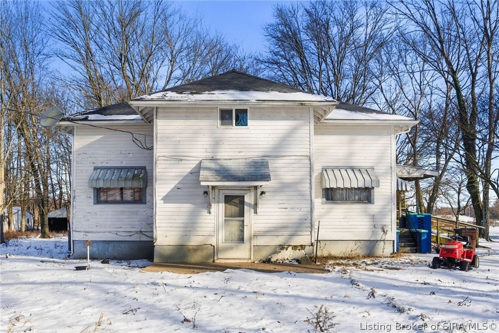 7945 S Saluda Paynesville Road, Hanover, IN 47243