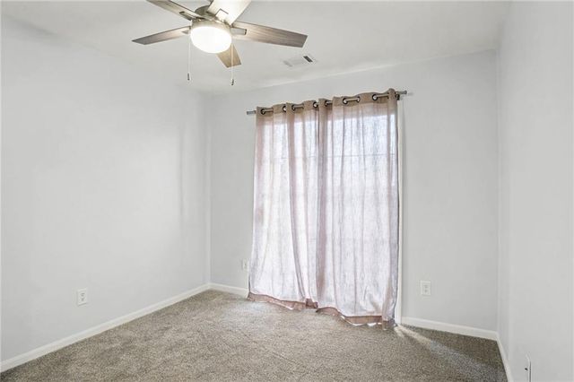 12027 W 58th Place B, Shawnee, KS 66216