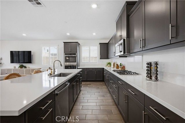 16746 Mistletoe, Fontana, CA 92336