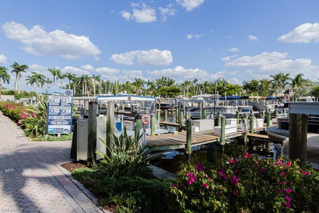 3281 Crossings CT 101, Bonita Springs, FL 34134