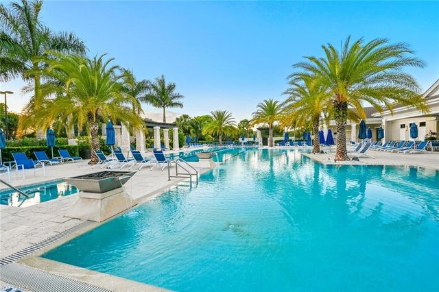 3281 Crossings CT 101, Bonita Springs, FL 34134
