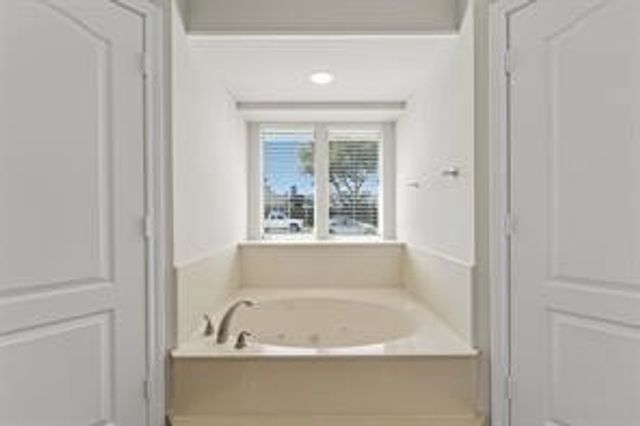 3904 Blue Pond Circle, Fort Worth, TX 76123