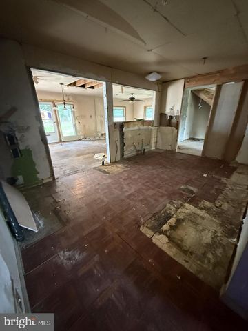 155 SILVER LAKE RD, Bridgeton, NJ 08302