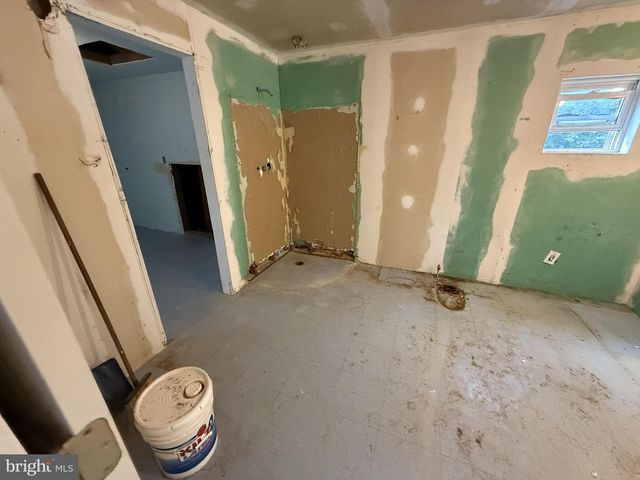 155 SILVER LAKE RD, Bridgeton, NJ 08302