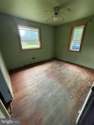 155 SILVER LAKE RD, Bridgeton, NJ 08302