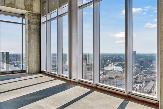 255 Hennepin Avenue 3601, Minneapolis, MN 55401