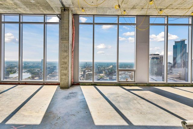 255 Hennepin Avenue 3601, Minneapolis, MN 55401