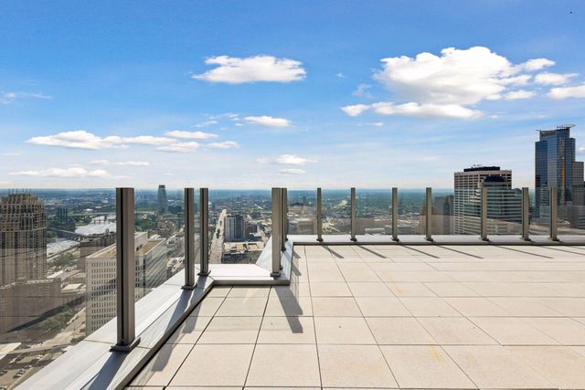 255 Hennepin Avenue 3601, Minneapolis, MN 55401