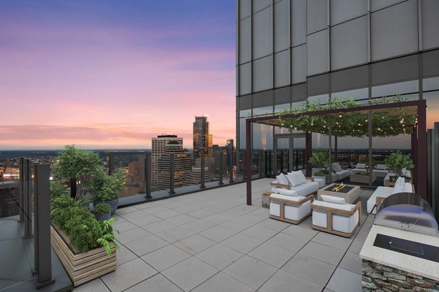 255 Hennepin Avenue 3601, Minneapolis, MN 55401