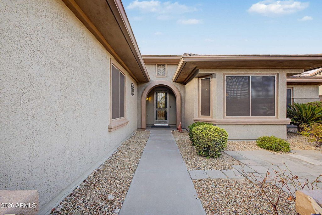18012 W Tierra Del Sol Drive, Surprise, AZ 85387 — photo 4