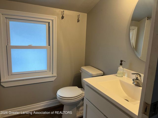 1601 Bailey Street, Lansing, MI 48910