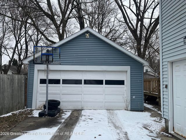 1601 Bailey Street, Lansing, MI 48910