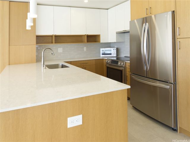 94-1115 Pulai Street, Waipahu, HI 96797