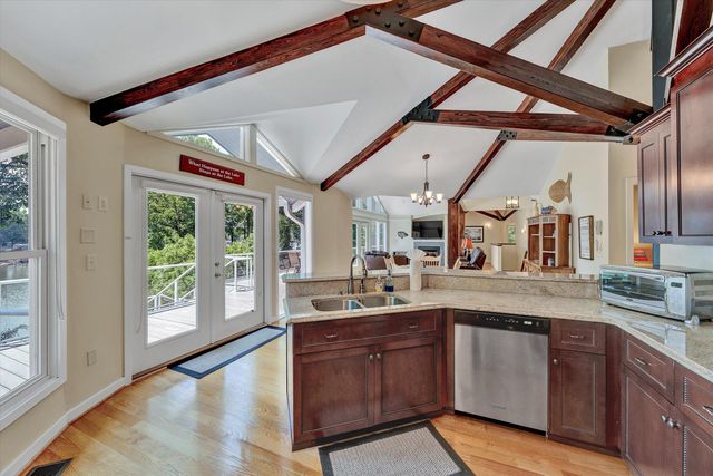 207 Winding WAY, Union Hall, VA 24176