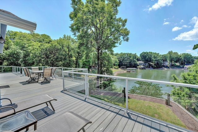 207 Winding WAY, Union Hall, VA 24176