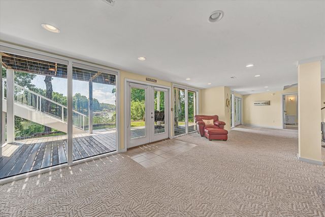 207 Winding WAY, Union Hall, VA 24176