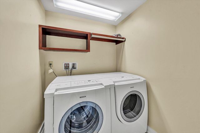 207 Winding WAY, Union Hall, VA 24176