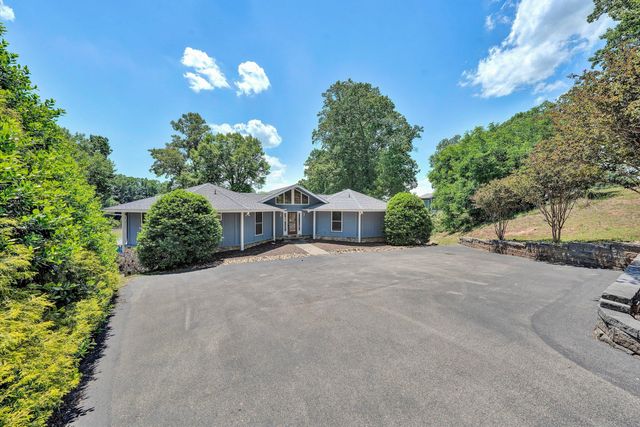 207 Winding WAY, Union Hall, VA 24176