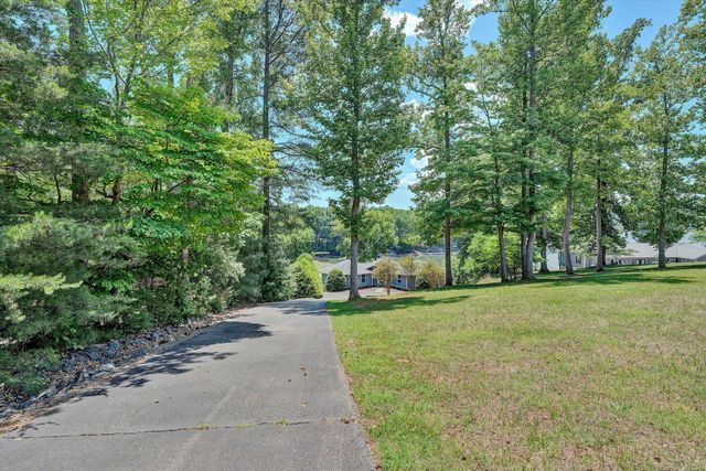 207 Winding WAY, Union Hall, VA 24176