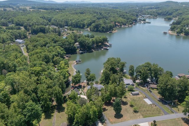 207 Winding WAY, Union Hall, VA 24176